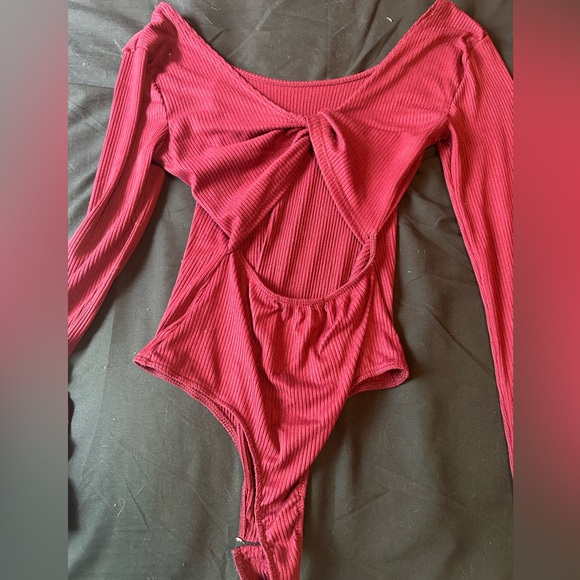 Open back body suit - Picture 4 of 4